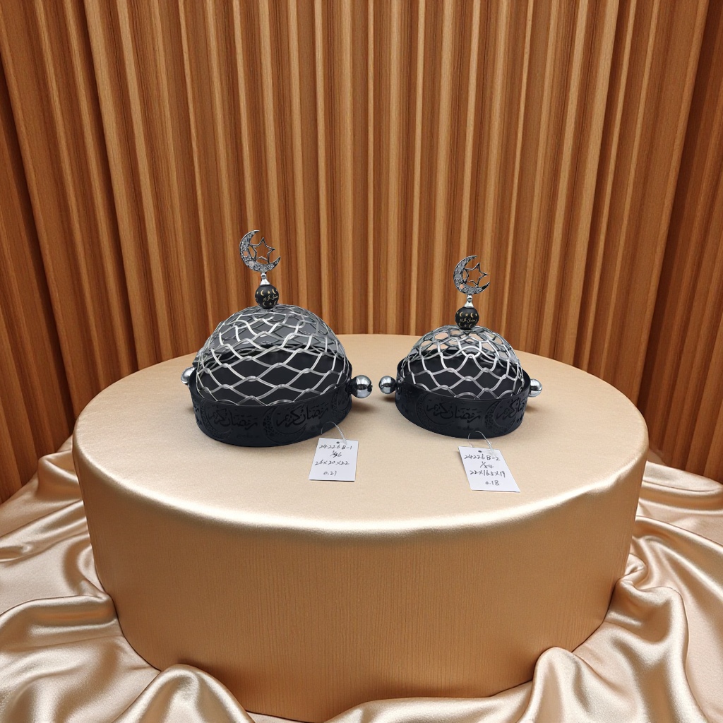 New cross-border Amazon ironwork hollowed-out LED wind lamps and candlesticks for home decoration, creative iron handicrafts and ornaments Specification image