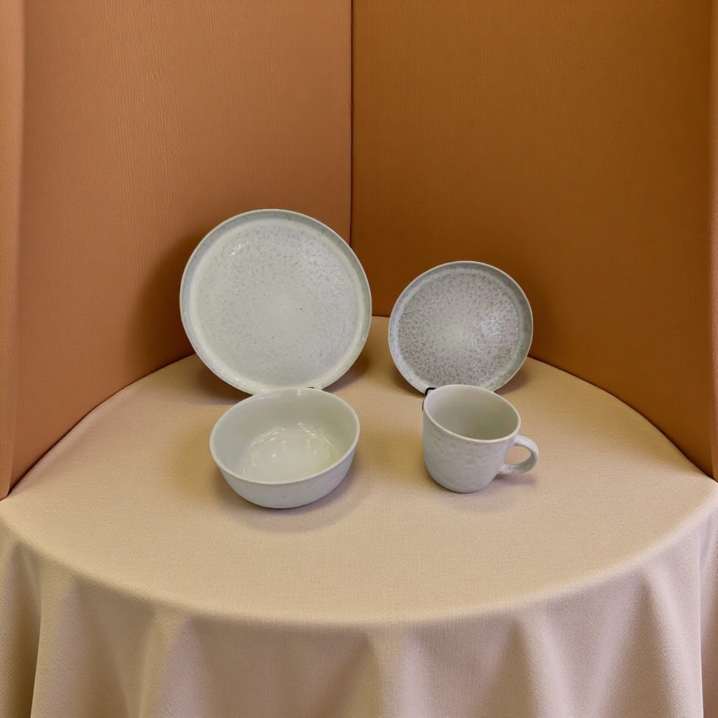 色釉16头米色餐具套装 