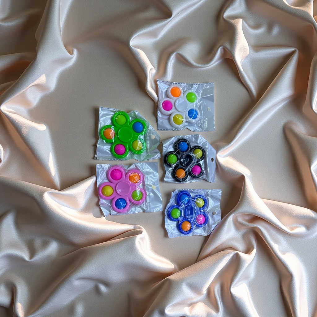 花瓣造型指尖陀螺 解压玩具 多彩颜色可定制 创意爆款舒缓压力