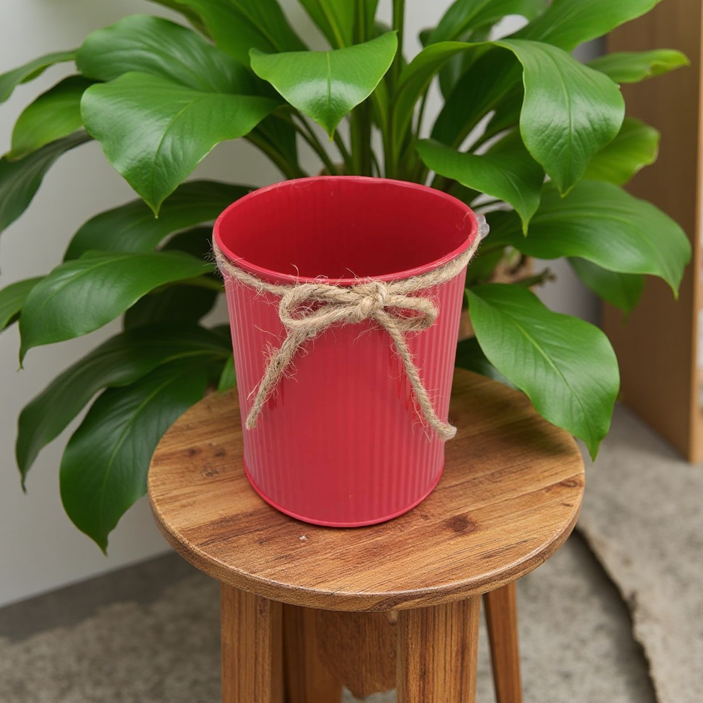 铁皮花盆笔桶垃圾桶产品图