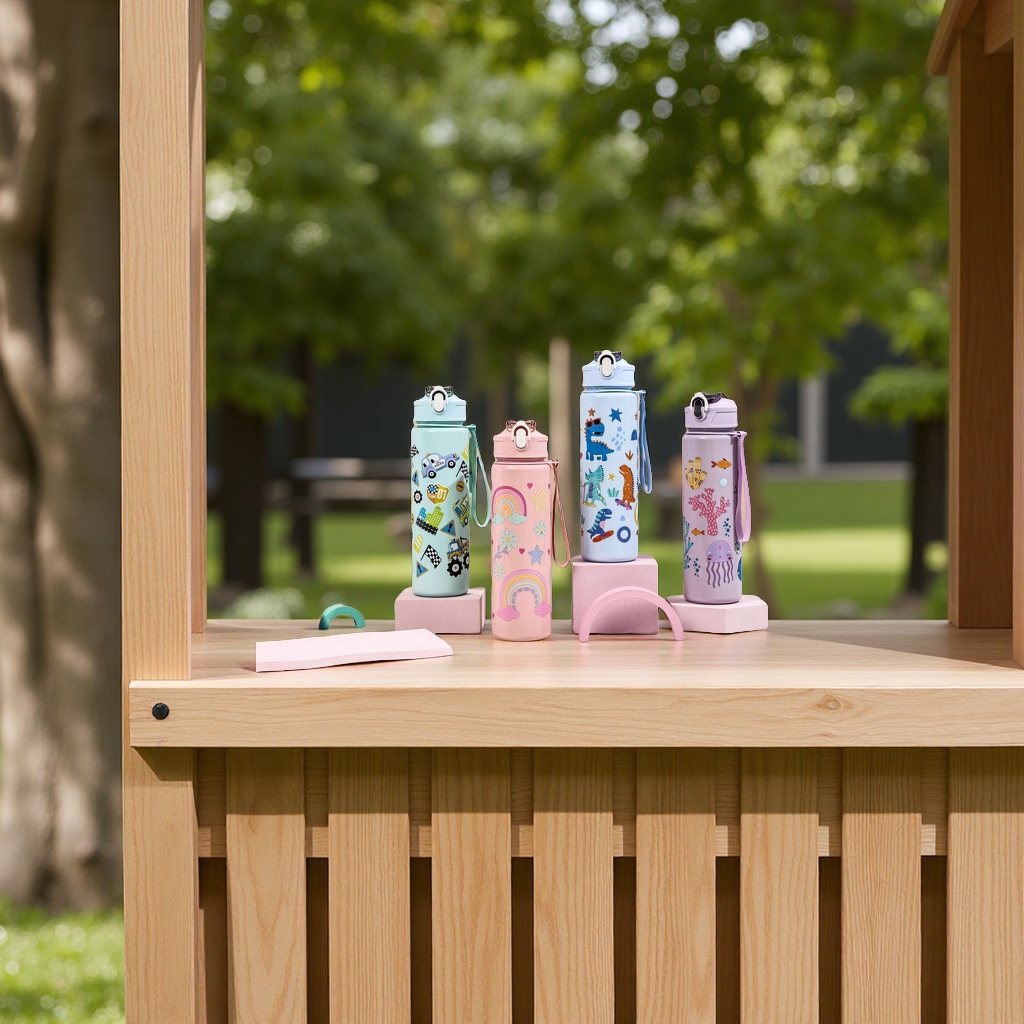 可爱卡通图案弹盖吸管塑料水杯高颜值户外便携大容量提绳水瓶适用家用运动白底实物图