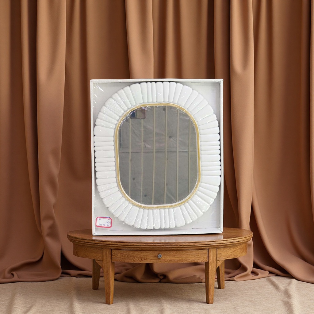 金鹏相框生产塑料各种各样镜子，PVC各种各样尺寸镜子