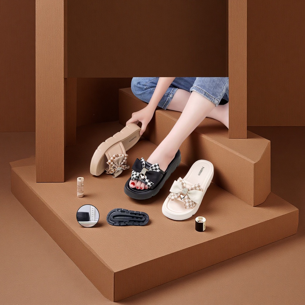 PVC时尚高跟拖鞋舒适百搭夏季凉鞋女士细跟防滑潮流款