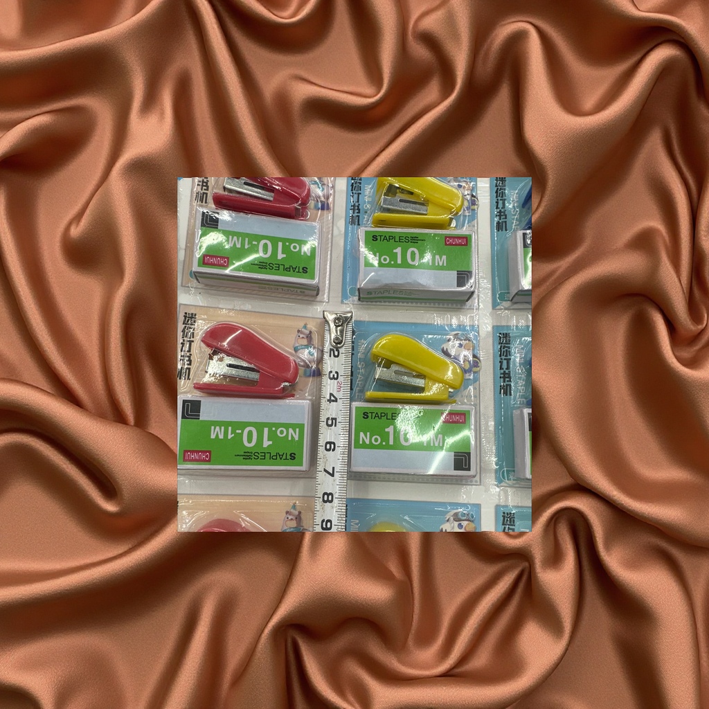 迷你订书机便携办公文具小型订书器轻便学生用装订机办公用品产品图