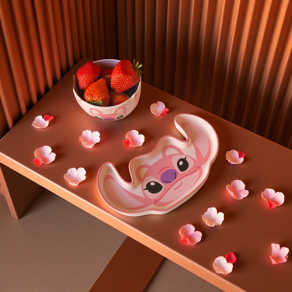 The official authorized 9-inch shaped plate, irregular-shaped ceramic dinner plate, cute and fun irregular dinner plate, children's tableware from Stitch Home Cartoon Application Scenario