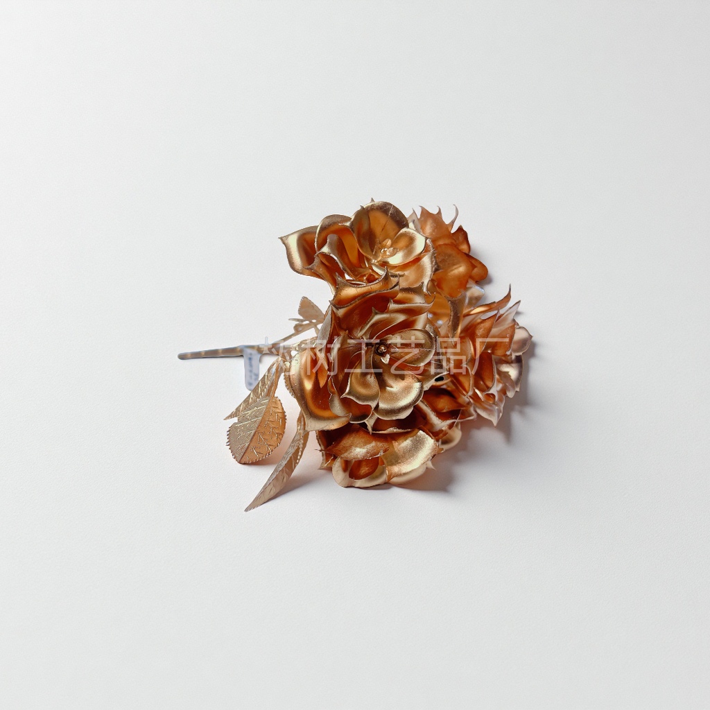 Flower golden handcrafted Christmas gifts, flower decoration, festival gifts, warm flower bouquets, Christmas trees, Christmas supplies, Christmas balls, Christmas fabric pendants details Picture