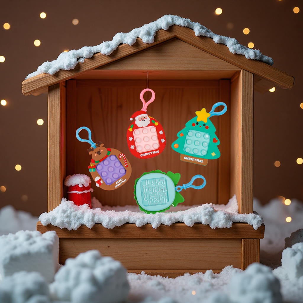Christmas series maze game machine, Santa Claus keychain bag pendant, educational and stress-relieving toys, cross-border wholesale, stress-relieving toys
