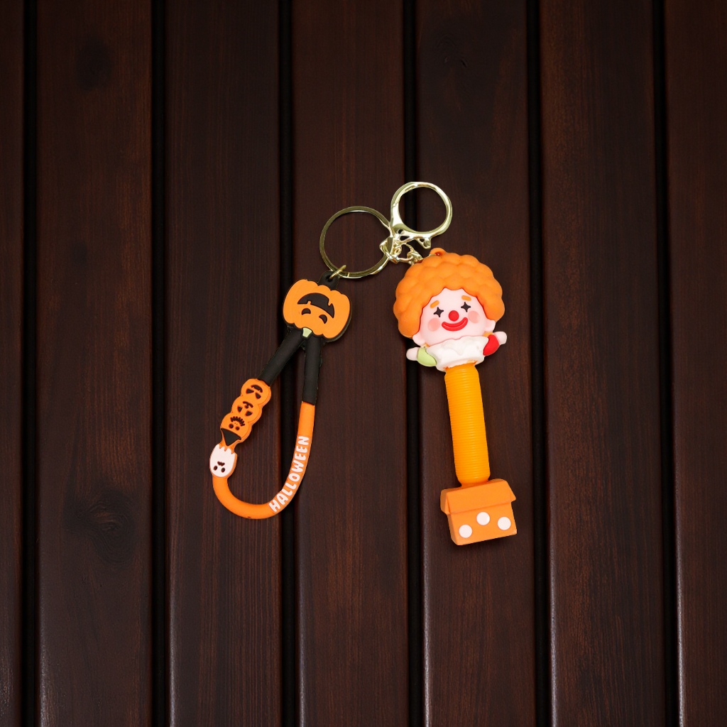 New Halloween telescopic pull tube creative pressure-relieving PVC soft rubber key pendant factory wholesale keychain accessories Item Picture