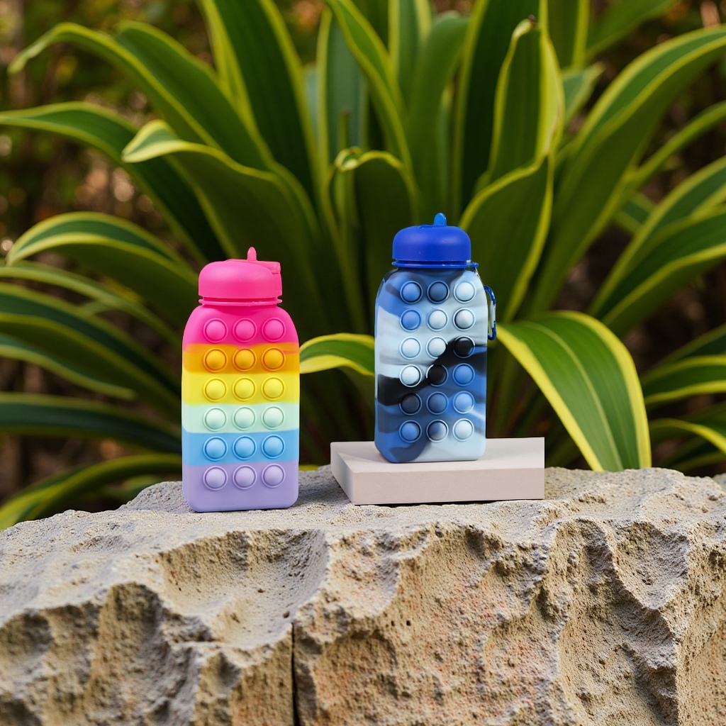 Amazon's new sports water cup, large-capacity portable bag, mountaineering water bottle, food-grade, in stock for wholesale Application Scenario