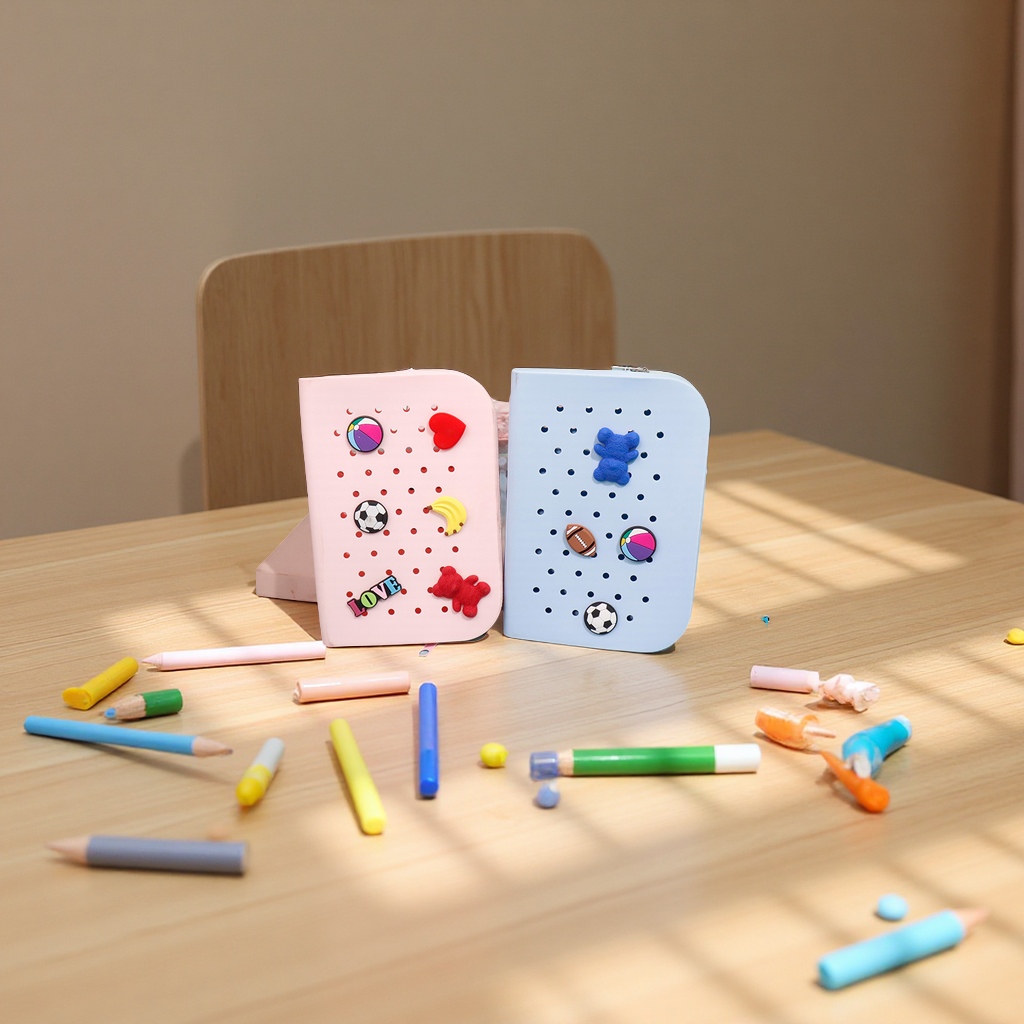 新款洞洞笔袋创意硅胶便携大容量文具收纳DIY可爱铅笔盒批发