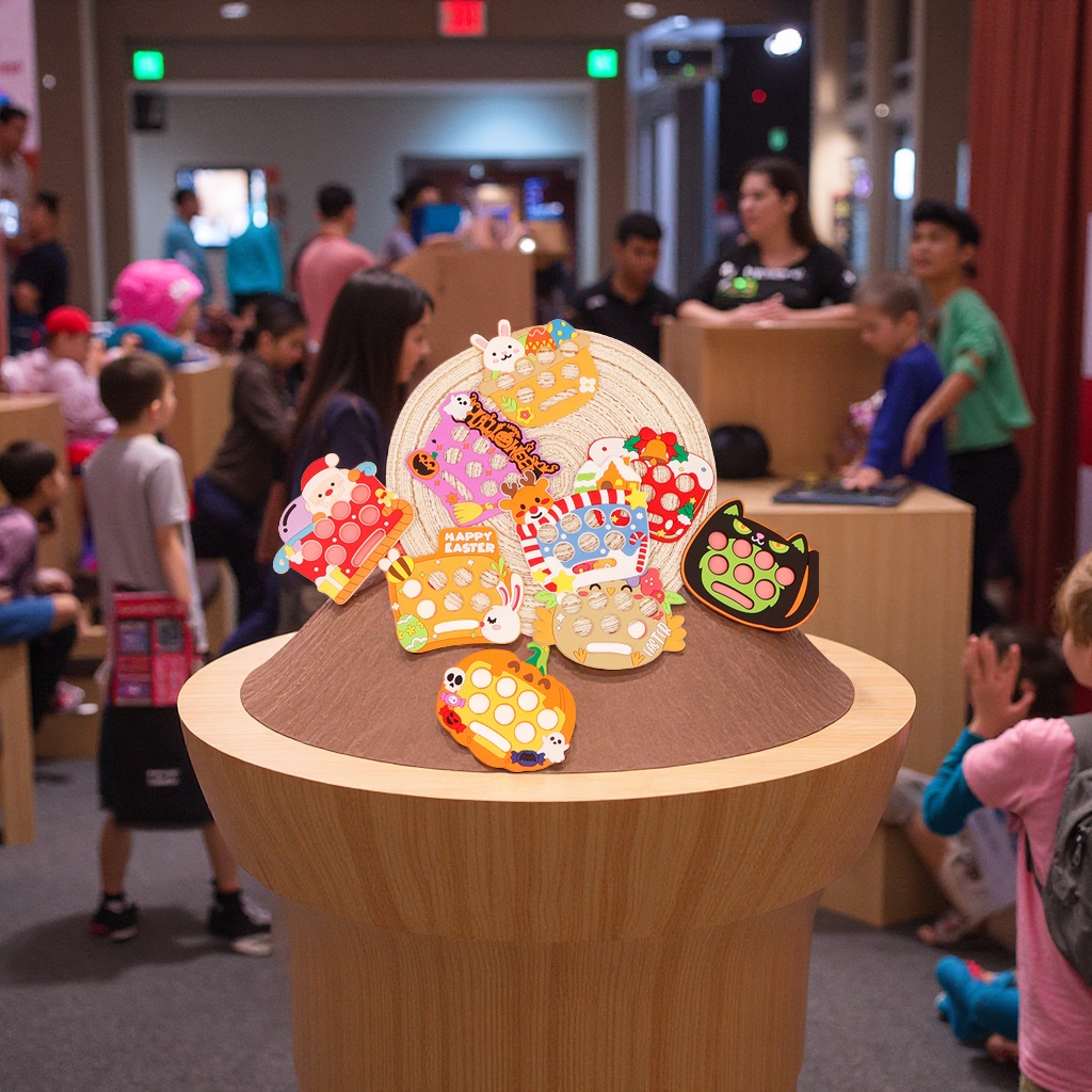 Wholesale and stock of new soft rubber patch groundmouse stress-relieving toy accessories for the festival series Specification image