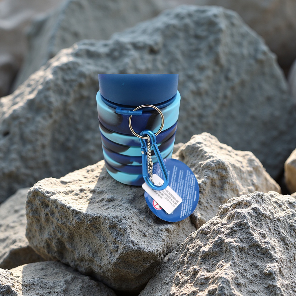 smiggle's portable folding water cup, sports water bottle, creative telescopic outdoor silicone camouflage hand cup, multi-functional portable outdoor products details Picture