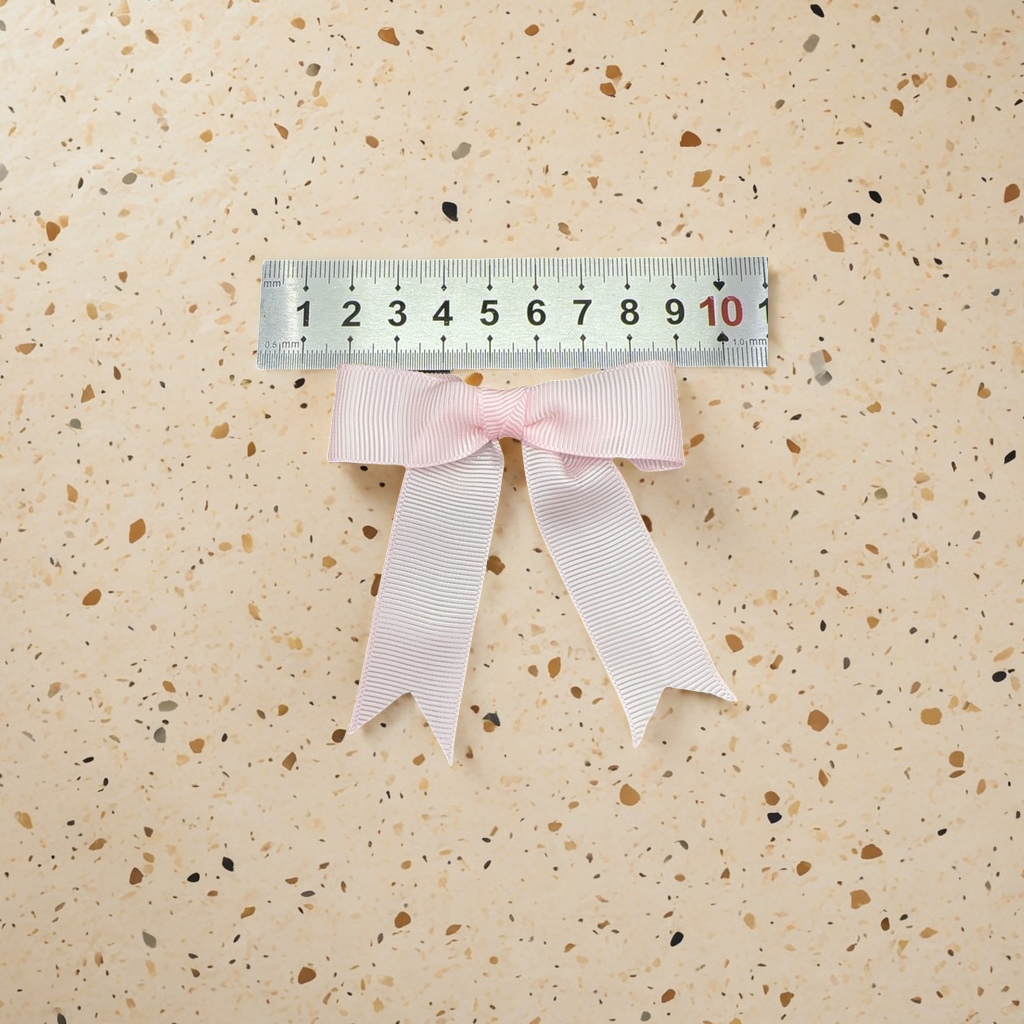 Factory direct sales of 1CM satin ribbon printed dot wound bow, hand-woven ribbons for children's clothing accessories Application Scenario