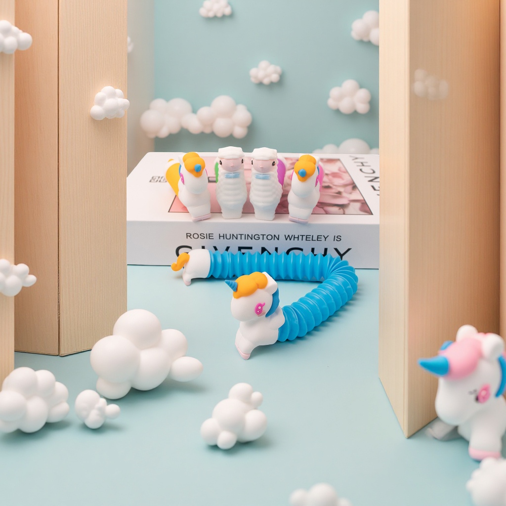 The new cross-border poptube creative stress-relieving toy, telescopic pull tube, Unicorn, children's educational patent model Application Scenario