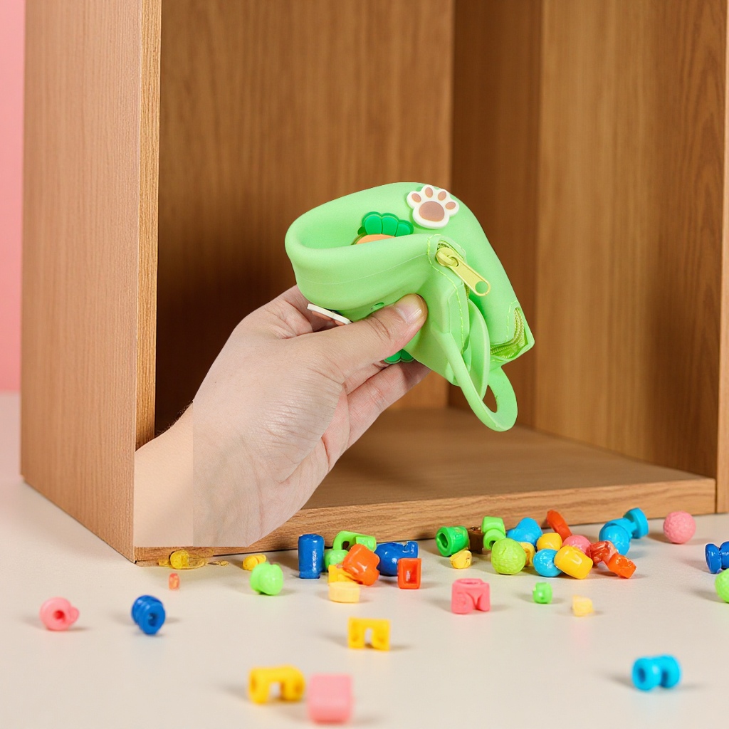 DIY silicone coin purse with holes, cute children's hand-held small square bag, headphones, data cable, coin storage case wholesale Specification image