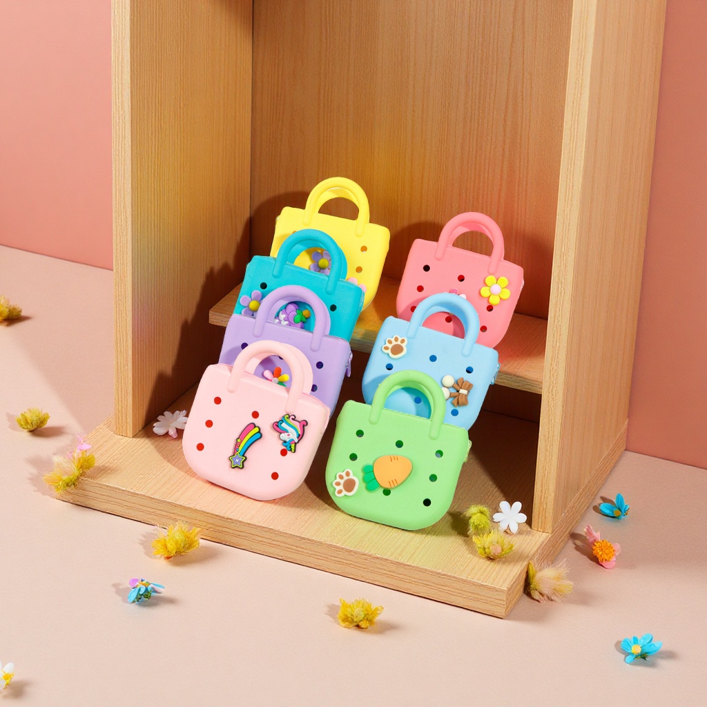 DIY silicone coin purse with holes, cute children's hand-held small square bag, headphones, data cable, coin storage case wholesale Application Scenario