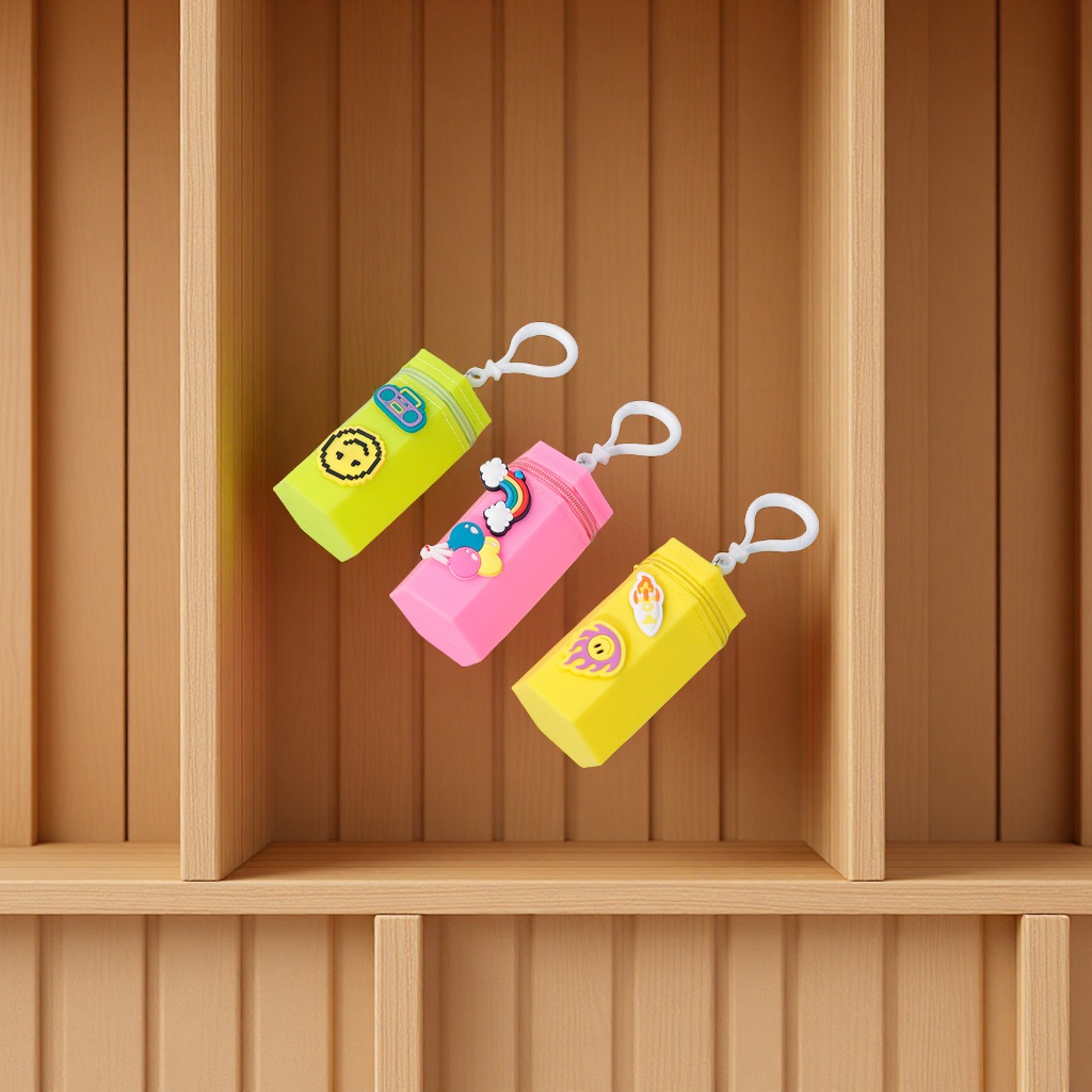 Cute macaron-colored creative silicone coin purse, earphone storage bag, mini bucket bag, hanging decoration, multi-functional portable small bag Application Scenario