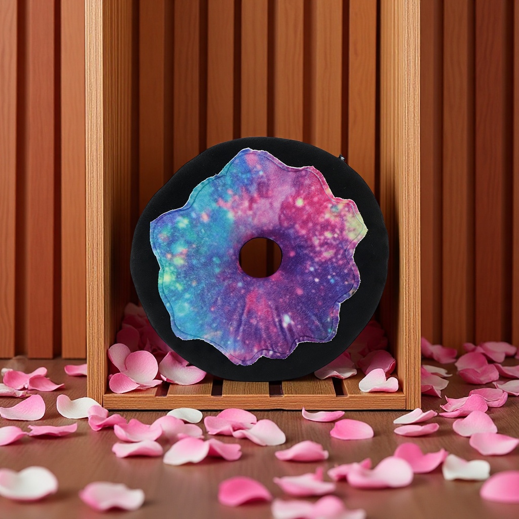 There are multiple types of plush cushions, irregular-shaped doughnut printed embroidered figurines, dolls, and soft cushions to choose from Application Scenario