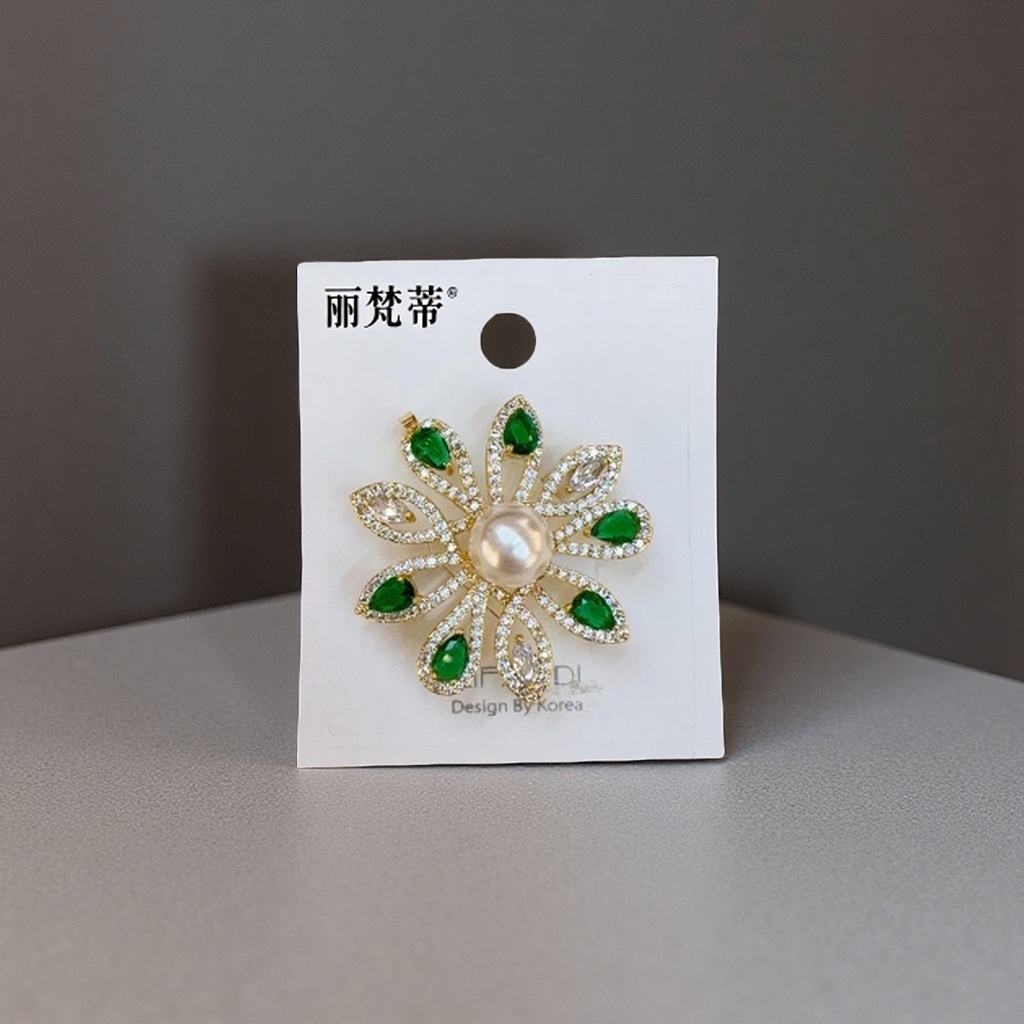 丽梵蒂高端气质微镶锆石胸针时尚百搭通勤优雅大衣别针女款