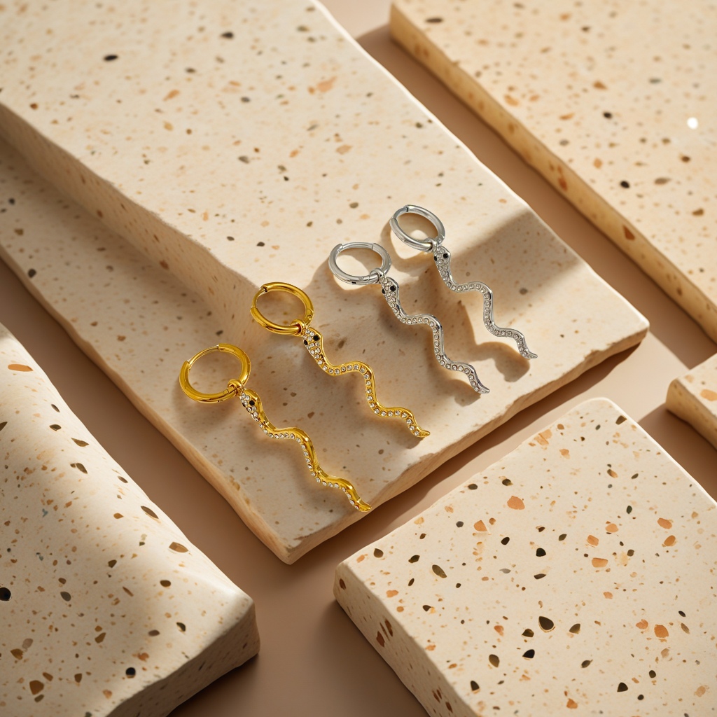 蛇形满钻不锈钢耳环保色时尚简约耳饰女款