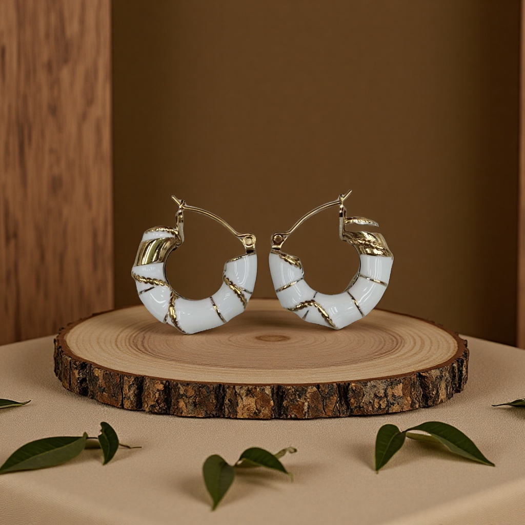 The BF522 multi-functional smart bracelet features a waterproof and luminous large screen for sports and health monitoring, compatible with both Android and Apple devices