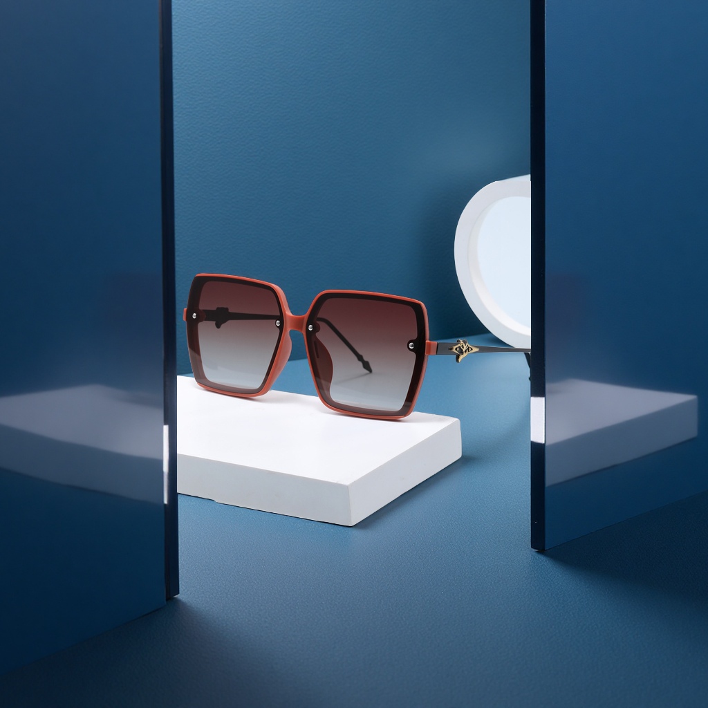 The new anti-ultraviolet polarized women's sunglasses are fashionable, trendy and high-end. They are best-selling sunglasses, clothing and accessories for Douyin live streaming The new anti-ultraviolet polarized women's sunglasses are fashionable, trendy and high-end. They are best-selling sunglasses, clothing and accessories for Douyin live streaming