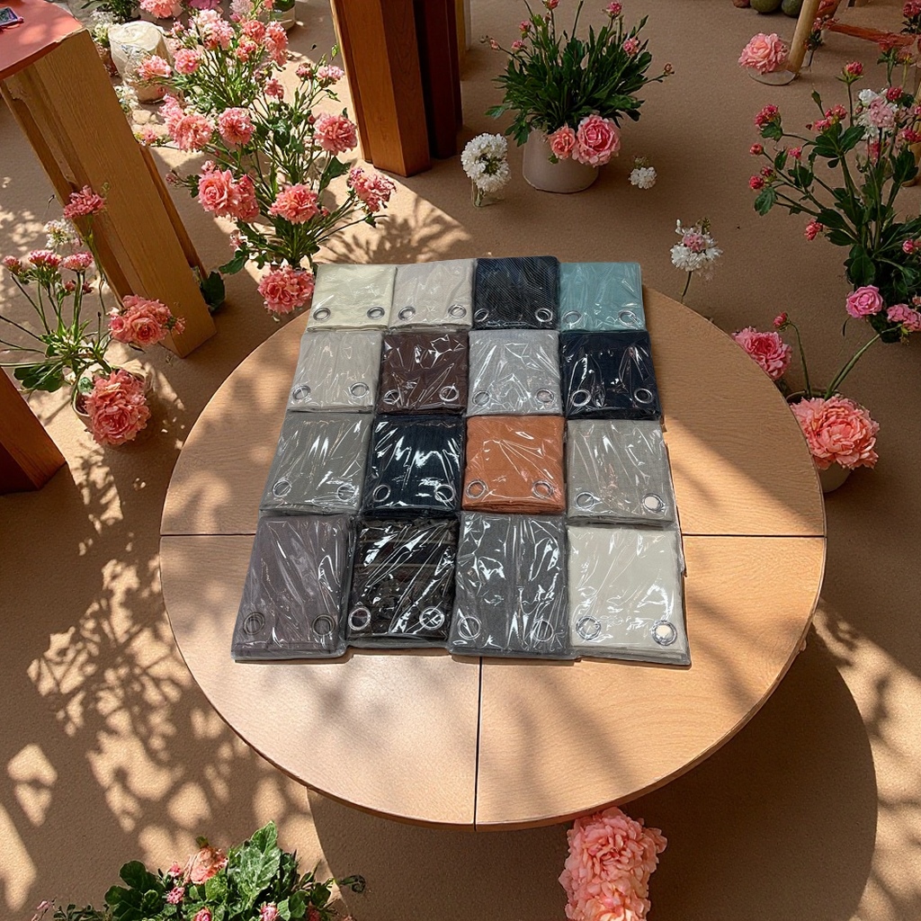 Jacquard fabric curtains are soft, light-blocking and heat-insulating, high-end living room and bedroom window screen and curtain fabric decorations details Picture