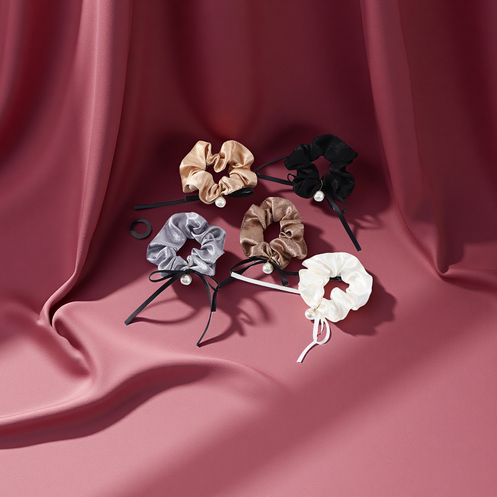 Korean-style large intestine hair band with pearl ribbons and satin headband, elegant ins style. Wholesale large intestine hair band accessories, hair accessories and headwear