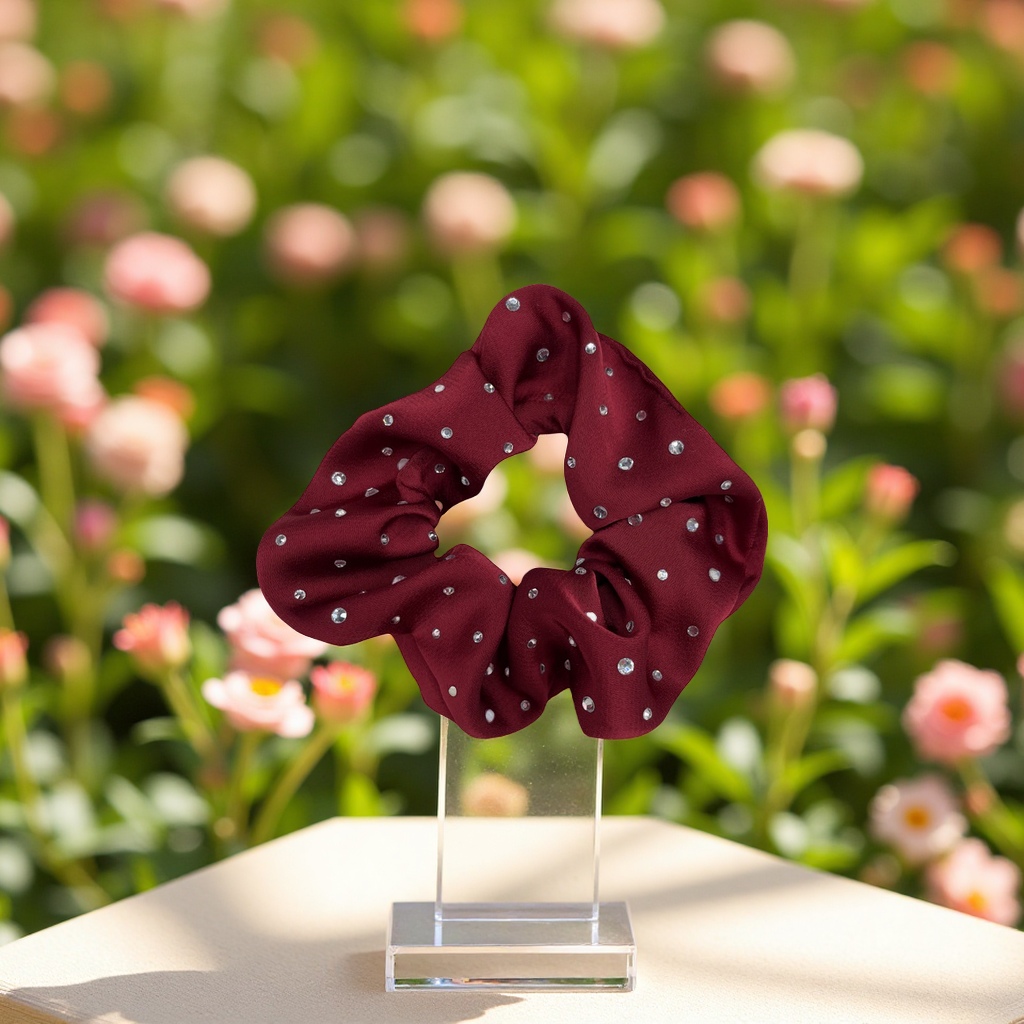 Wholesale and in-stock of summer new starry sky large diamond shining pig intestine hair band and bun headwear trendy hair accessories Application Scenario