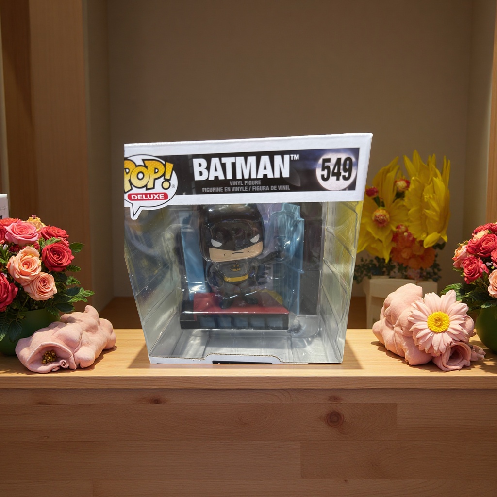 pop Batman figurine, anime model, collectible gift, exquisite craftsmanship, limited edition details Picture