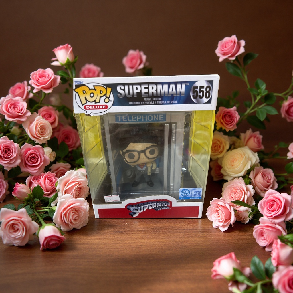 pop Superman figurines, exquisite models, anime merchandise, realistic designs, collectible ornaments and gifts