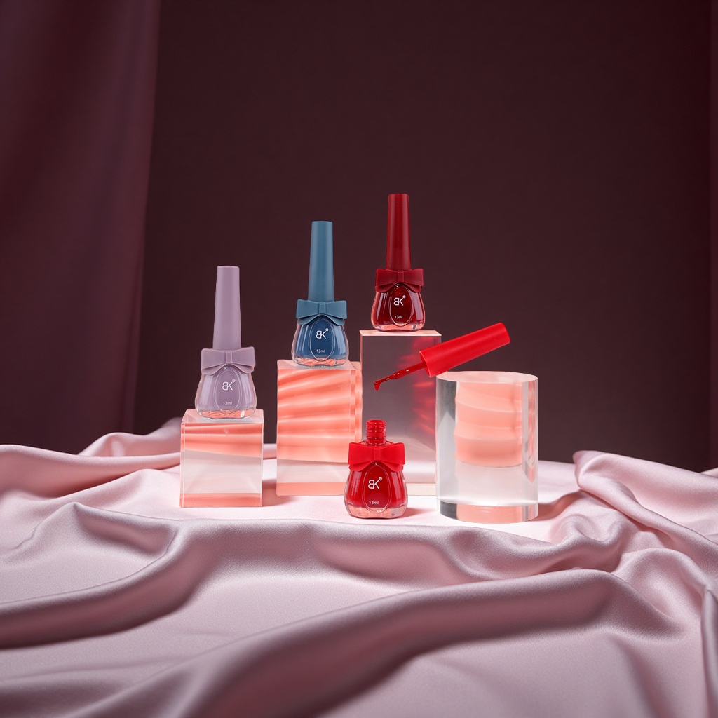 Bk's New 18-Color Seven-Day Water-Based Nail Polish Solid Color No-Bake Autumn And Winter Edition Is A Popular Whitening Macaron 13Ml Beauty, Skincare, Makeup And Nail Art Product Application Scenario