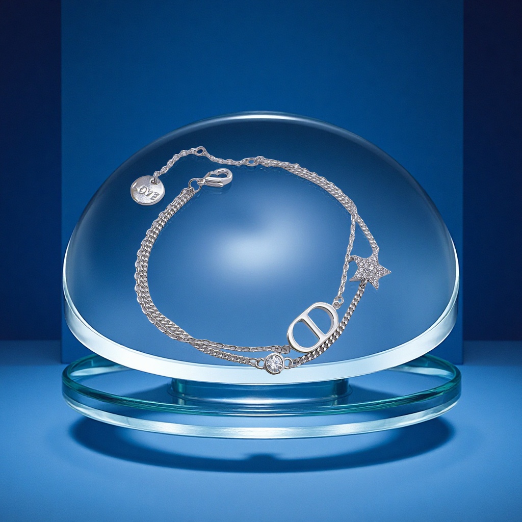Bailing Accessories' niche new high-end bracelet, light luxury lettering with a sow's nose, stars and diamonds, double-layer European and American style jewelry