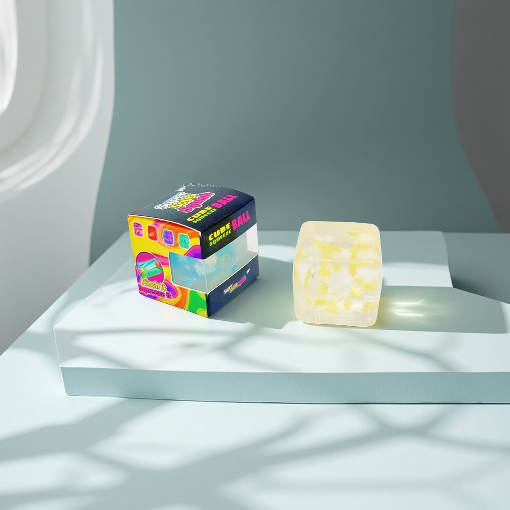 Amazon NeeDoh high-transparency snowflake ice cube maltose Knead Fun Children's stress-relieving toys wholesale New, unique and creative handmade toys Item Picture