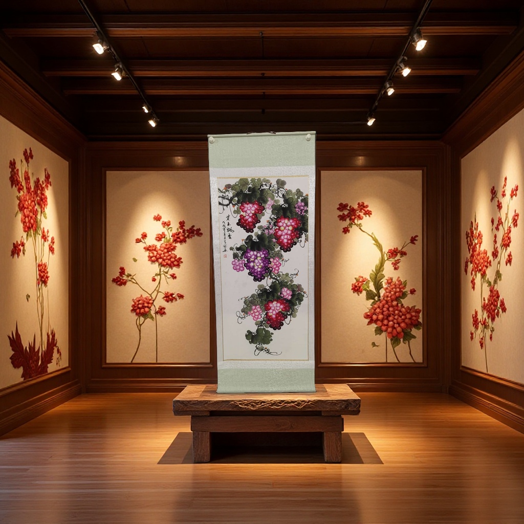 Hanging paintings details Picture