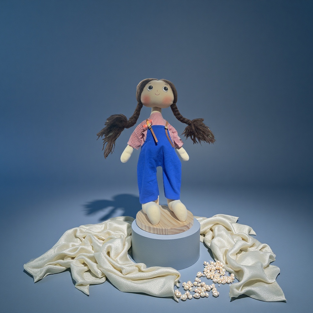 手办玩具产品图