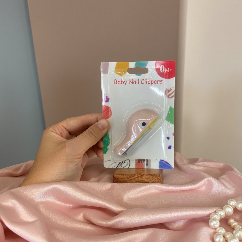 儿童指甲剪安全防夹手宝宝指甲刀幼儿指甲钳便携式指甲修剪工具

详情图3