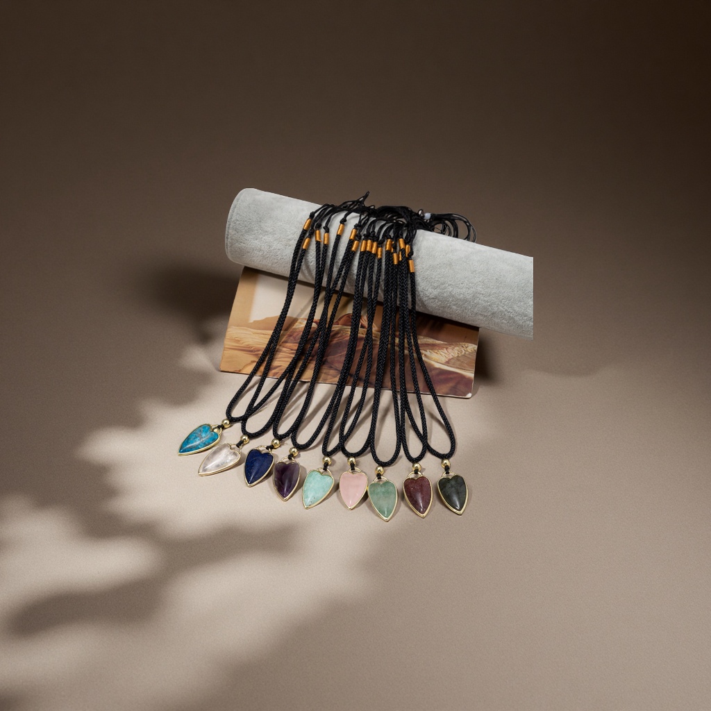 跨境热销新款天然石爱心编织绳简约时尚吊坠项链女款饰品项饰品