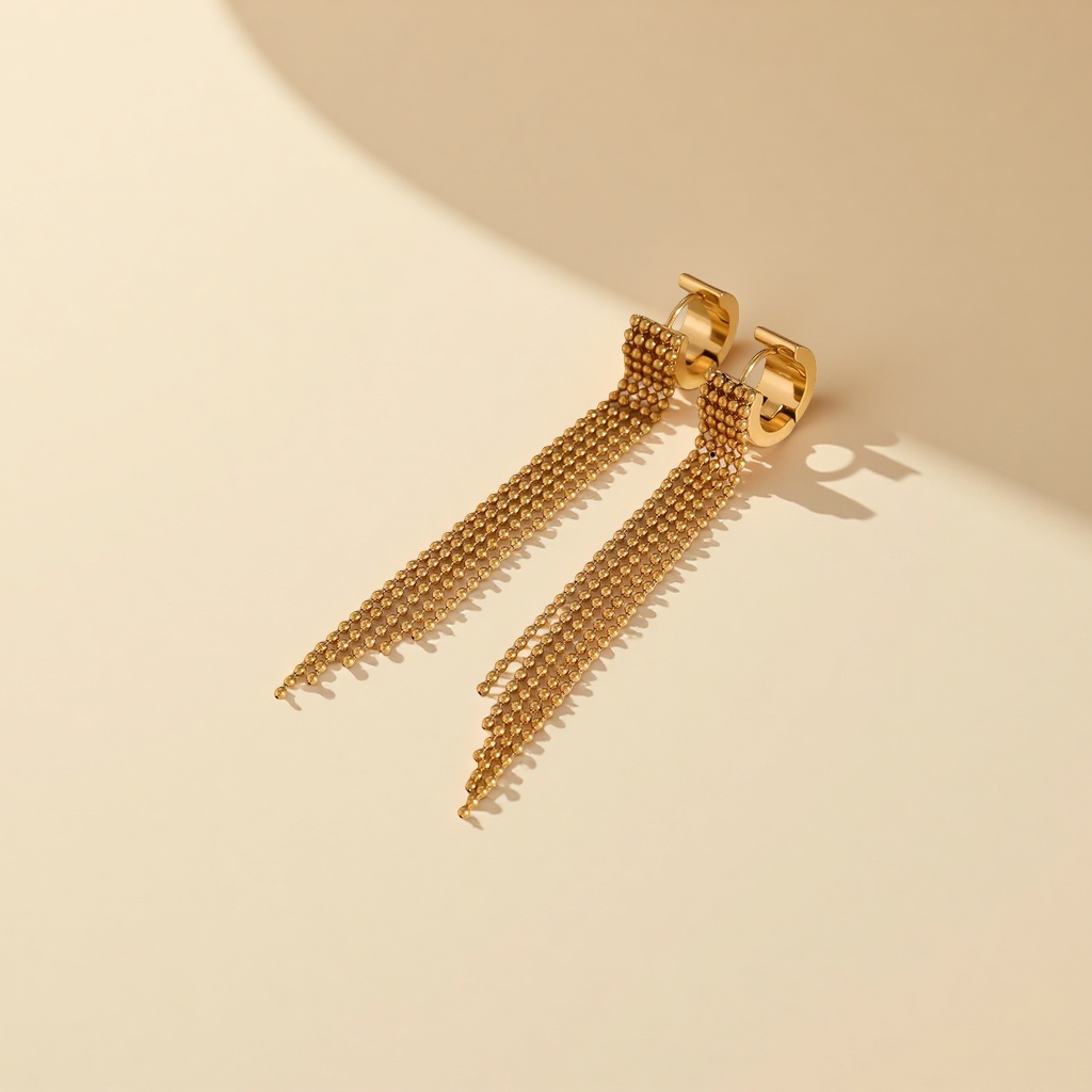 Fashionable and simple metal earrings, feminine charm, versatile earrings, trendy and individual earrings, stud earrings, and other accessories Application Scenario