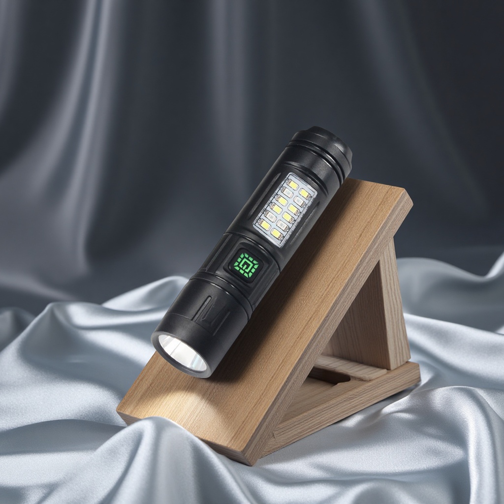 手电筒/手提灯探照灯/g40/手摇发电电筒/小手电筒白底实物图