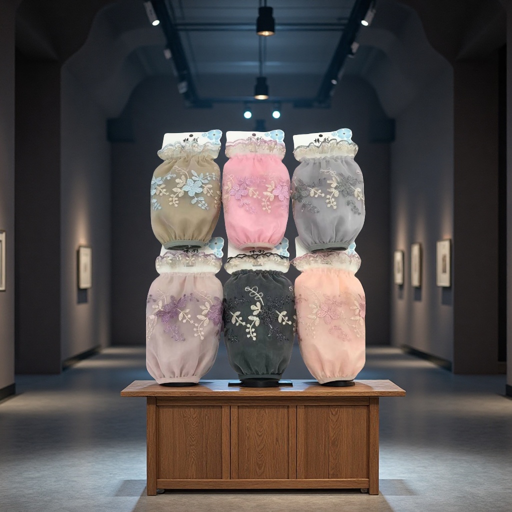 厂家直销，双层蕾丝袖套，做工精细，花型多样，欢迎客户选购细节图