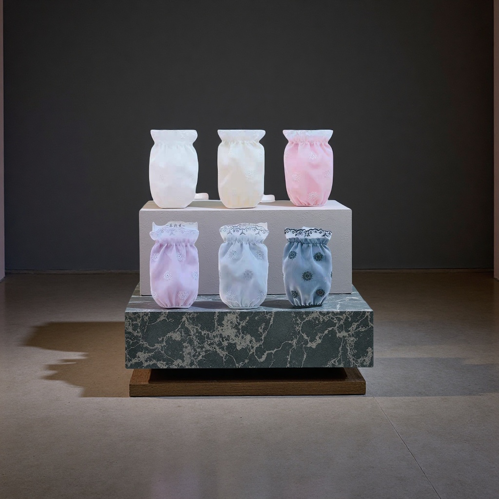 厂家直销，双层蕾丝袖套，做工精细，花型多样，欢迎客户选购白底实物图