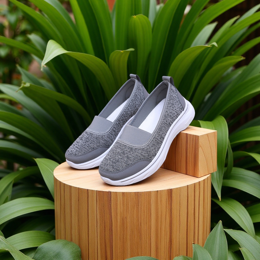 春夏2024年跨境户外休闲网面鞋女轻便透气健步中老年老人单鞋舒适运动鞋