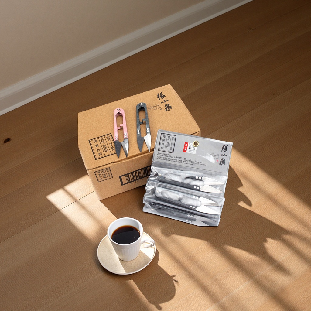 张小泉正宗小剪刀专业防滑柄耐用线头十字绣裁缝纱剪家用剪子细节图