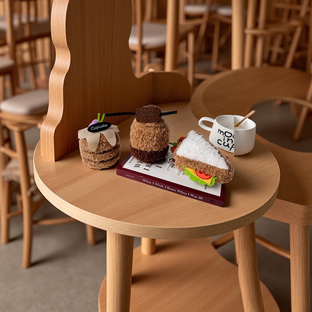 Cute afternoon tea desserts, plush pendants, small dolls, bags, keychains, wholesale fabric dolls, toys, and fun decorations Application Scenario