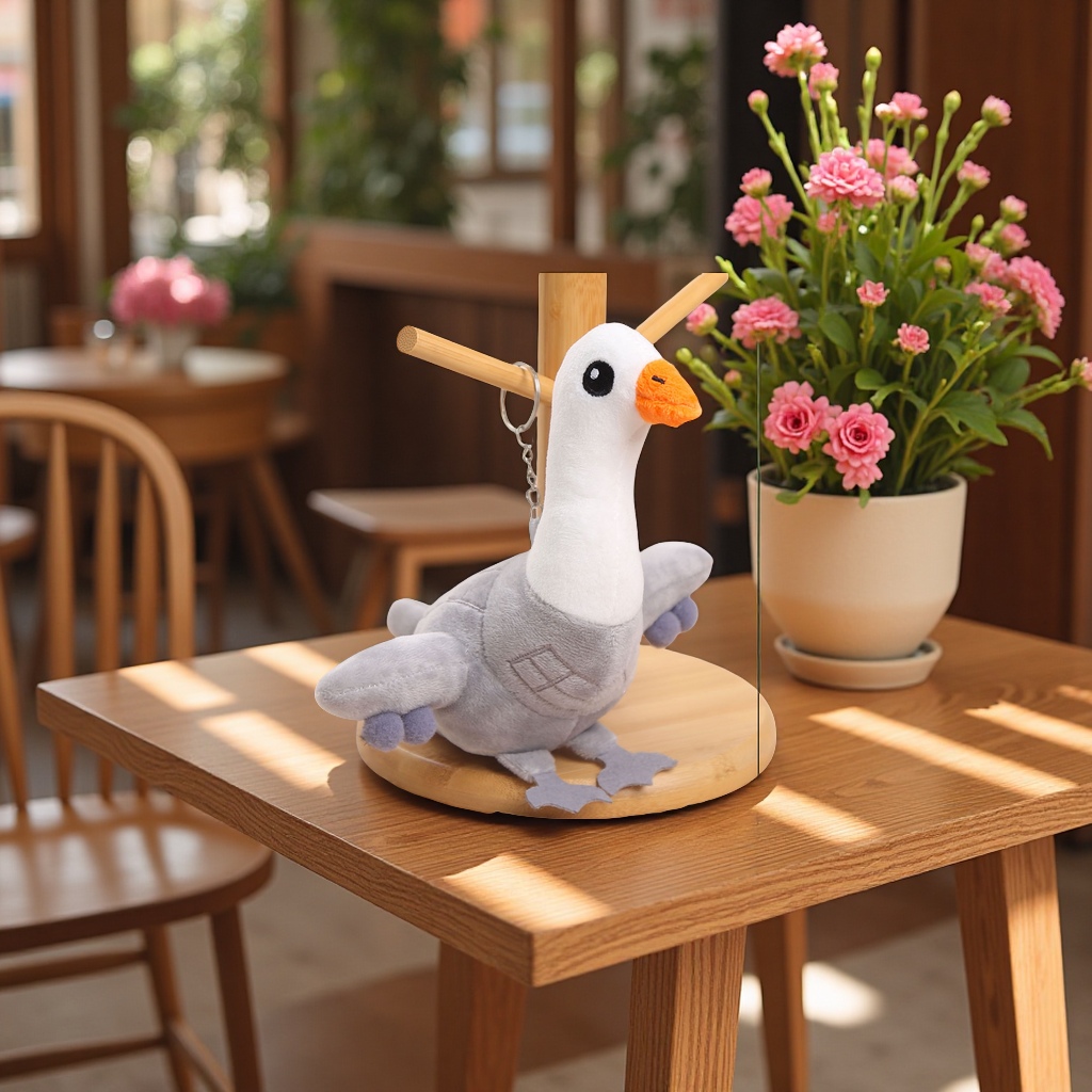 大鹅毛绒玩具飞机挂件灰白色18CM卡通可爱儿童玩偶礼物装饰