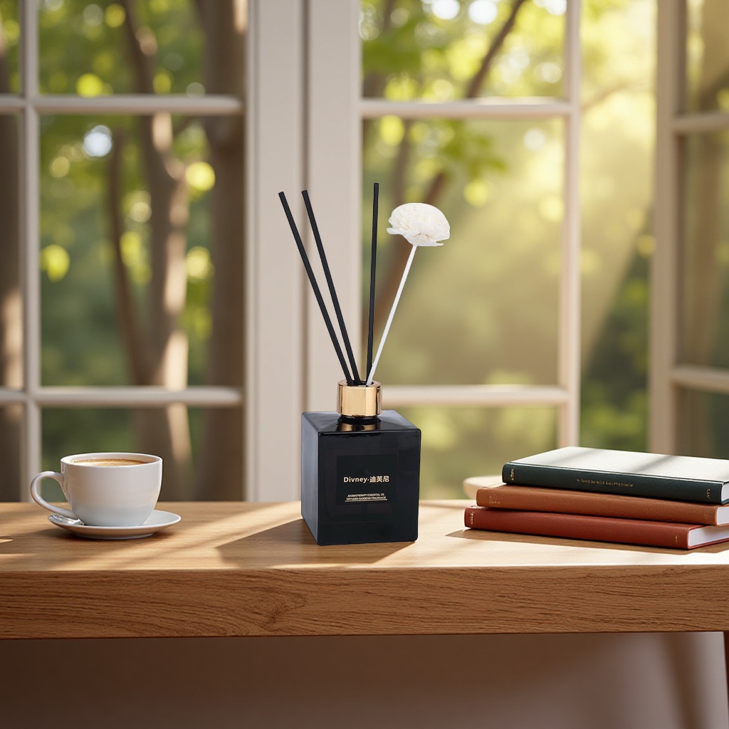 Hilton's flameless aromatherapy fragrance for bedrooms, living rooms and bathrooms is long-lasting, fresh and natural. It is environmentally friendly and safe Specification image