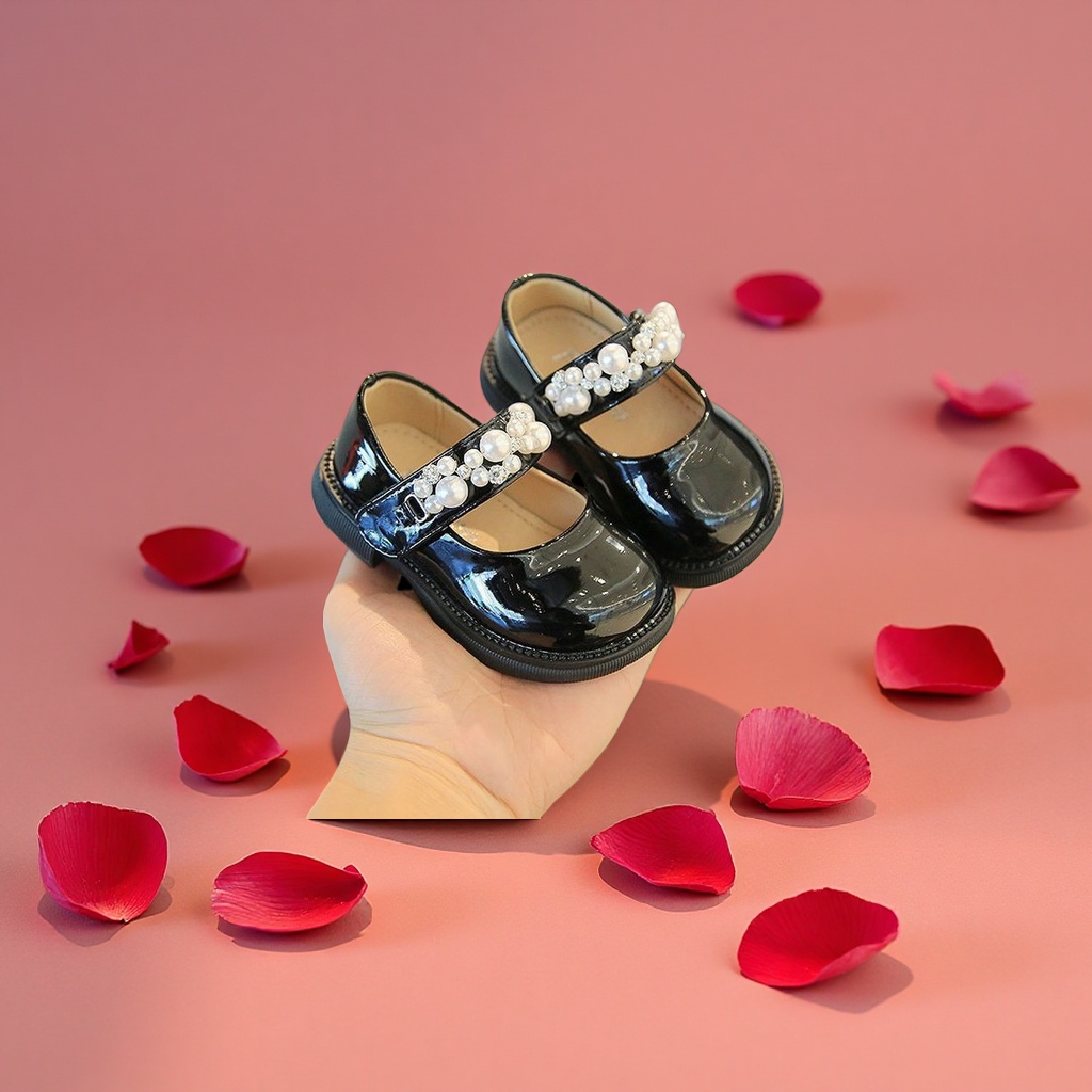 Spring new soft-soled princess shoes for children and infants, one-year-old walking shoes with evening dress, children's single shoes, red leather shoes Application Scenario
