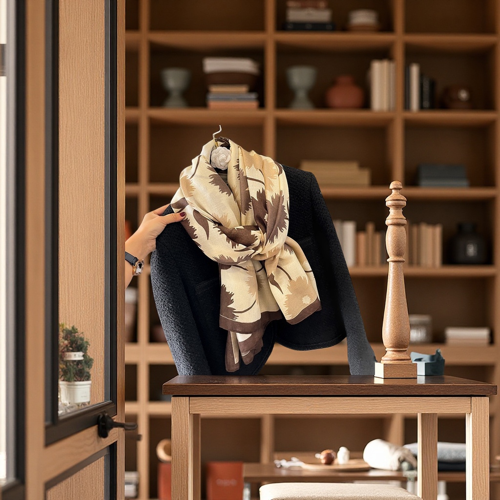 2025 New Korean-style versatile long cotton and linen shawl for autumn and winter warmth, paired with a thin women's scarf as a clothing accessory Item Picture