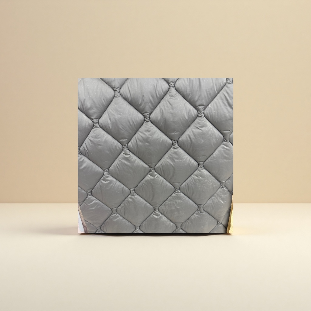 Quilted fabric in multiple colors is available for selection. It is a fashionable, comfortable, and handcrafted DIY fabric material for clothing and home goods Application Scenario